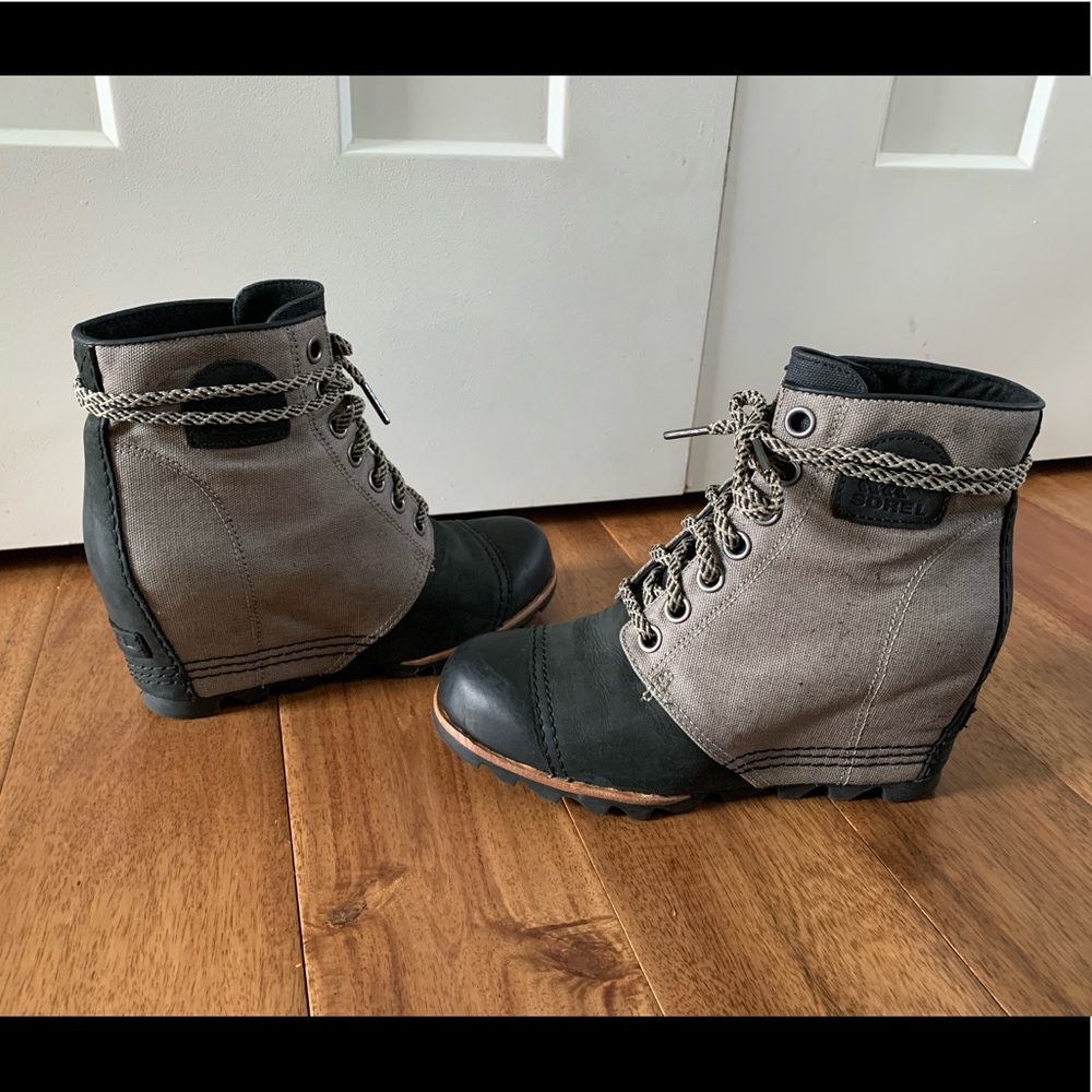 Sorel PDX Wedge Ankle Boots Size 8.5